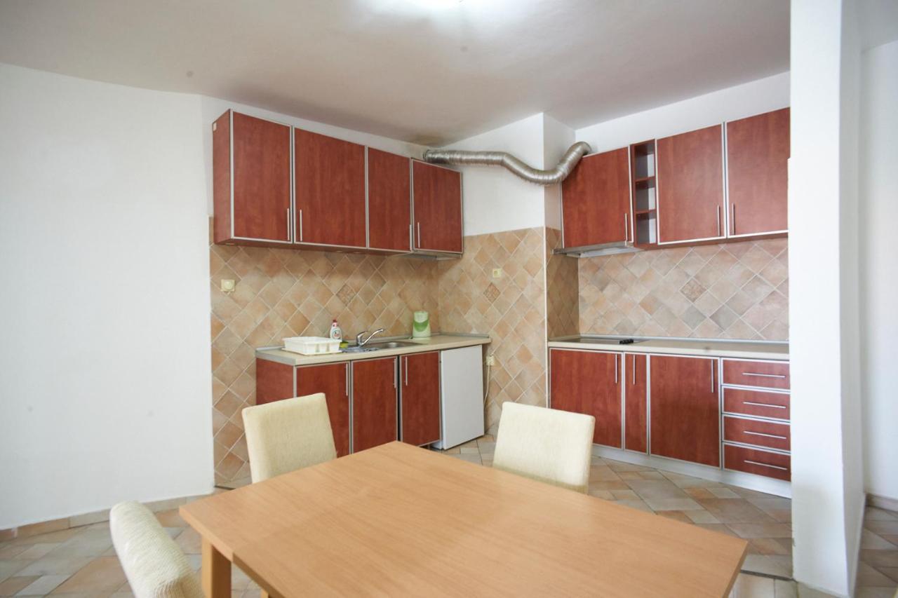Apartments Secret Garden Светі-Стефан Екстер'єр фото